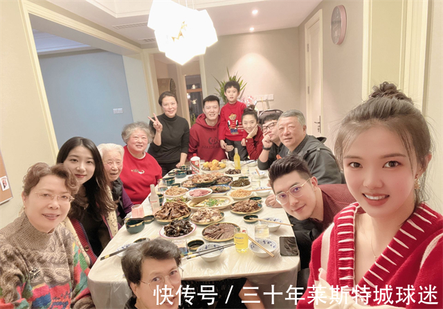 亚奥理事会|女生太高不好买裤子!2米朱婷和1米95张常宁当火炬手,裤子又短了