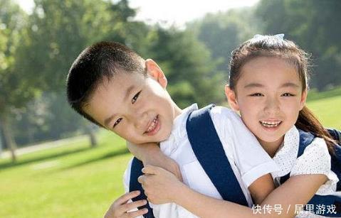 小学生要钱申请书火了,孩子情商高到父母不忍拒绝,网友:必须给