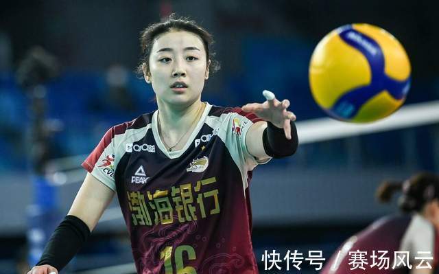 二传|中国女排主二传要换人?姚迪带伤出战被称赞,丁霞确实年龄大了