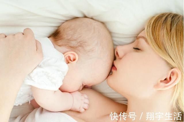 饥渴症|为何宝宝要“盘”妈妈才睡得着？其实是“隐性饥饿”，想改也不难