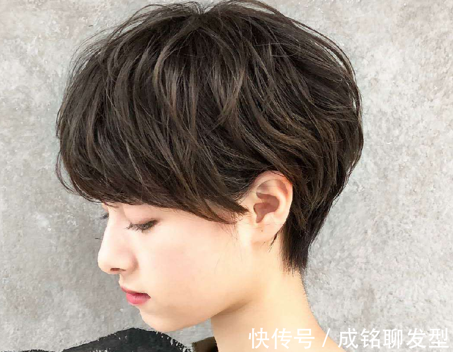 波头|不管你多大年龄,都可以尝试一下这六种时尚短发,显脸小又减龄