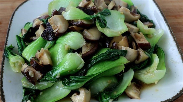 冲洗|饭店的香菇油菜为何那么好吃?教你正确做法,刚上桌就被抢光