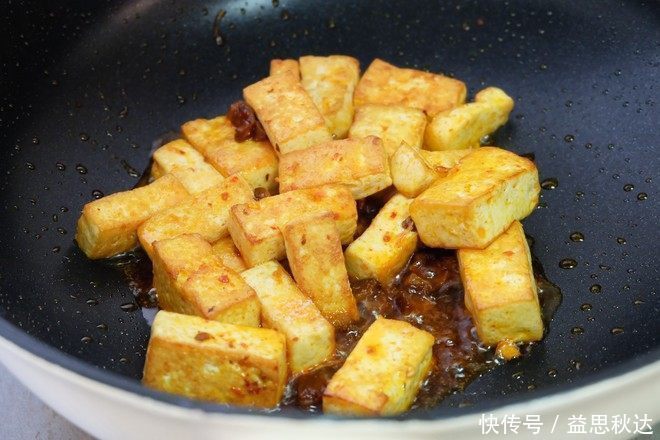 奥尔良|豆腐这做法简直绝了!无比下饭的家常菜,好吃到停不下来