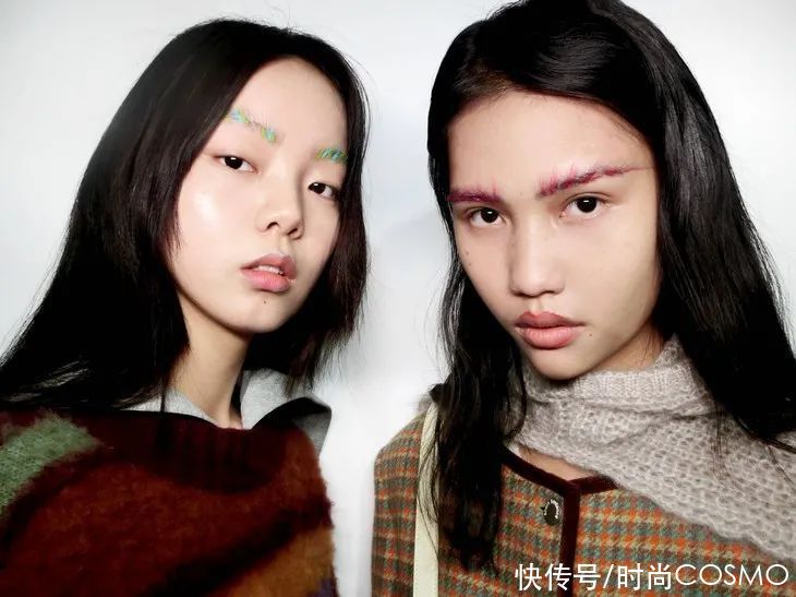 设计师刘雯再上线，这次实穿性5颗星|时髦办 |女生一定要知道的高级感香水，你懂的\＂,\＂i10\＂:\＂美人计