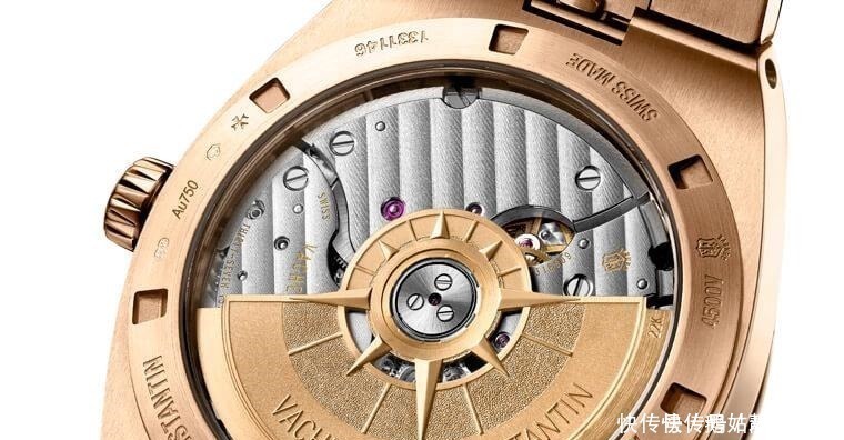 overseOverseas玫瑰金大三针,首度以蓝面搭金属链带的形态呈现