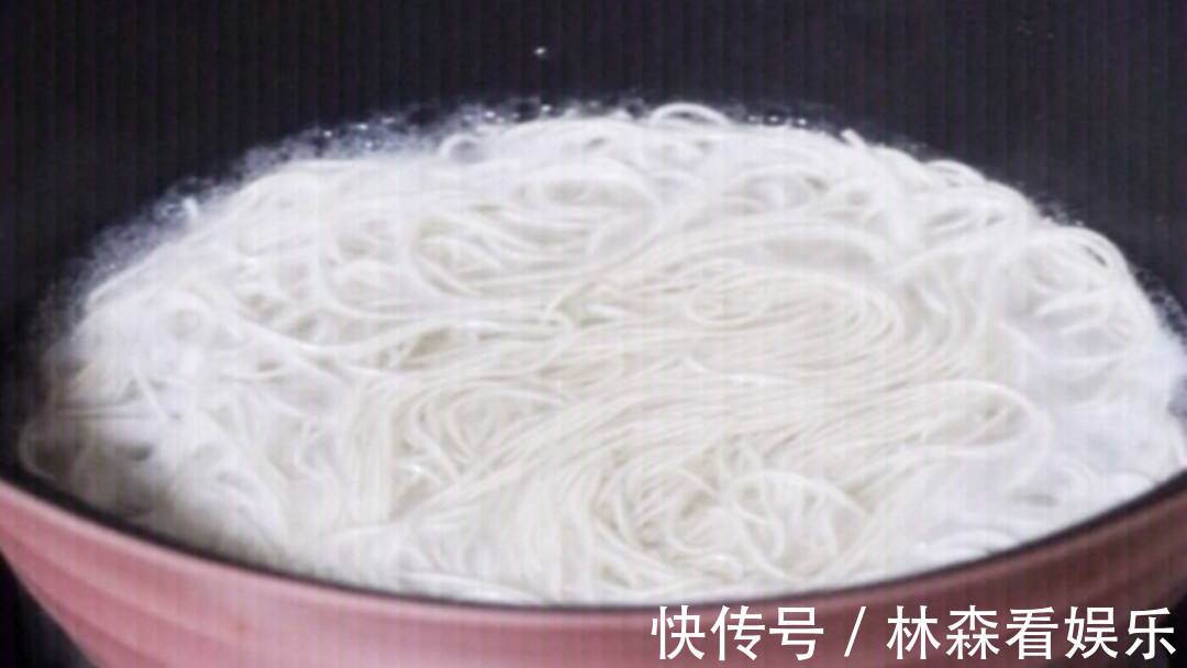 做法|路边摊上偷学来的炒面做法,学会你也可以去摆摊了,味道超级赞!