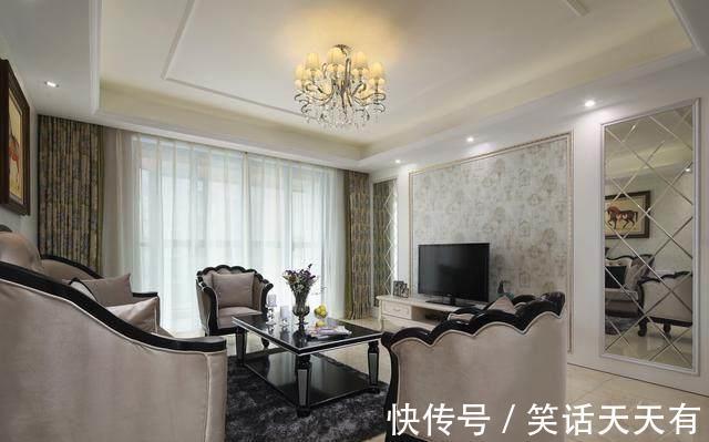老婆|老婆非要全屋贴壁纸，晾3个月还有味道，效果挺好看，就是不环保