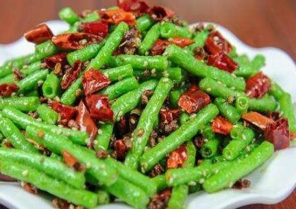 豆角|营养不良、脾胃受损不妨多吃此“养生菜”，能够得到有效改善