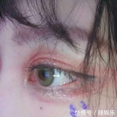 女孩眼睛有这“3标志”，天生自带眼妆，全中“异性缘”惹人羡慕