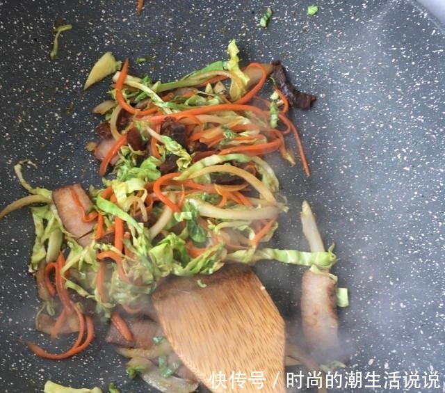 烧驴肉炒面,味道比鲜肉做的更入味