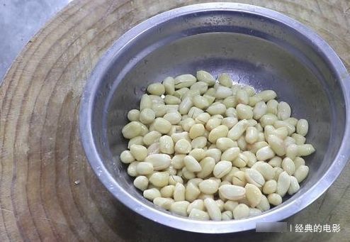 下酒|大厨教你盐渍花生,一个小窍门,口口酥脆,入味快,超适合下酒