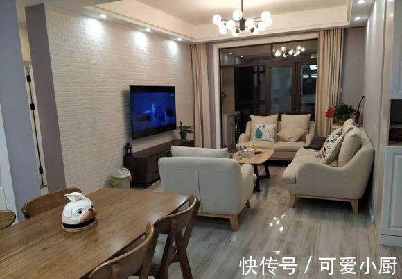 玄关|79平米的小两房入住，忍不住晒晒图，入户就被玄关鞋柜吸引了