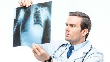 上门|肺部长了三种结节,最好及时手术切除,不然癌症有可能会找上门