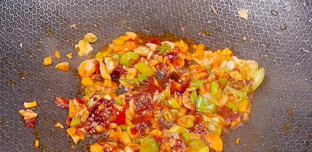 吃了20多年的茄子,只服这种做法,实在是太下饭了,好吃又解馋