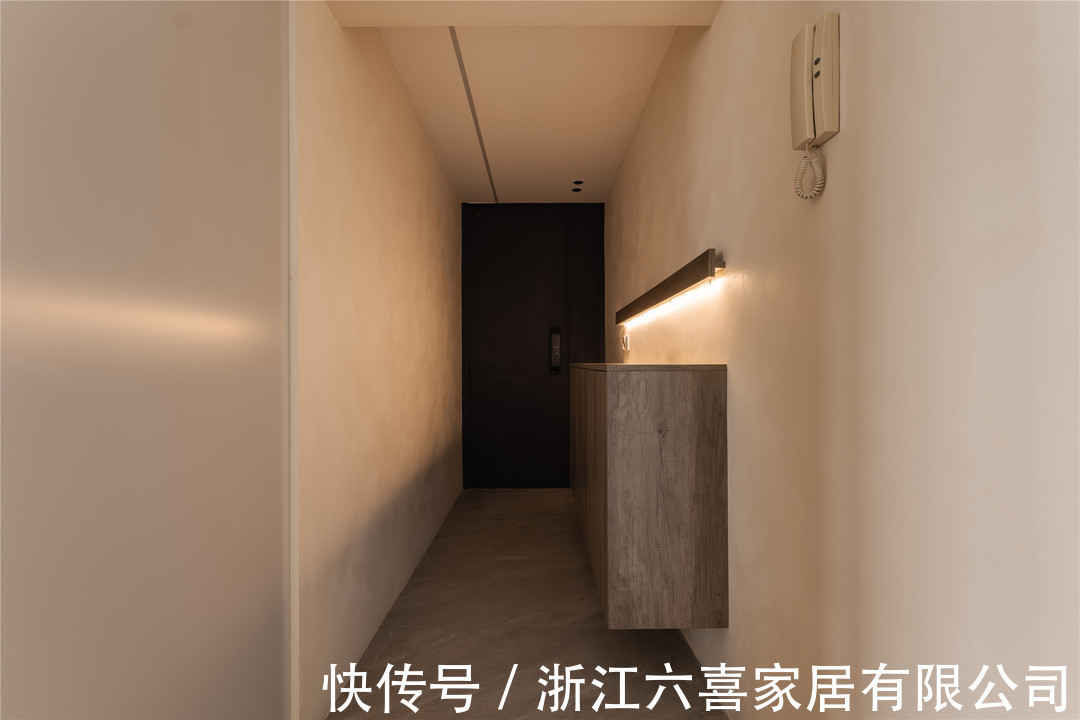 玄关|设计主题和风格的折中混合,造就充满独特空间的家