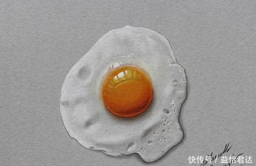 大叔用彩铅画煎蛋,太逼真被质疑造假,晒出视频后,专家安静了