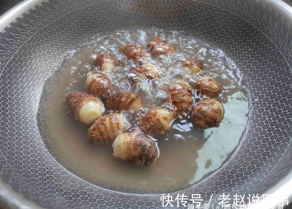 碱性食物|白露开始,碱性食品要多吃,焖一锅好吃又解馋,比大鱼大肉强