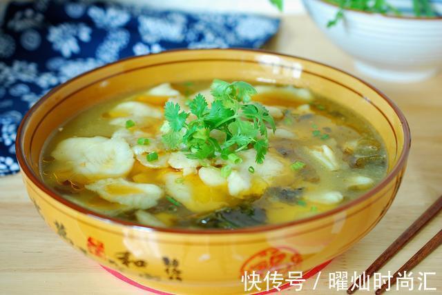 鱼片|同事懵了,不相信做酸菜鱼这么简单,鱼片完整不碎,连汤都很鲜
