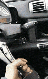 搞笑|搞笑GIF：▼国家特级钳师，惹不起惹不起