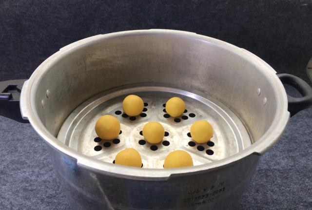 替代|1根紫薯,2瓣南瓜,蒸一蒸揉一揉,高颜低脂的主食替代餐