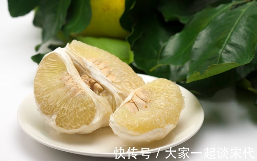 禁忌|冬天吃柚子好处多多,但是吃柚子2大禁忌,现在清楚还不晚!