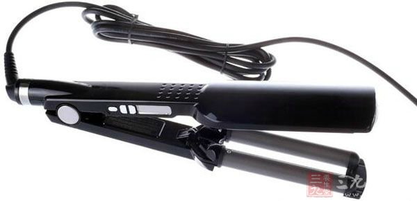 只需一根卷发棒告别干枯发质