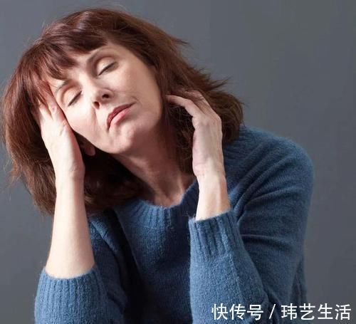 月经紊乱|女性40岁后,月经如果出现这3个特点,可能在1~3年内“绝经”!