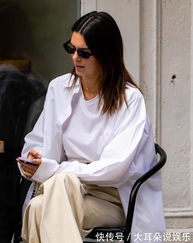 穿搭 谁说基本款穿腻了最全的宽松白T恤穿搭攻略,学会了迅速出圈!