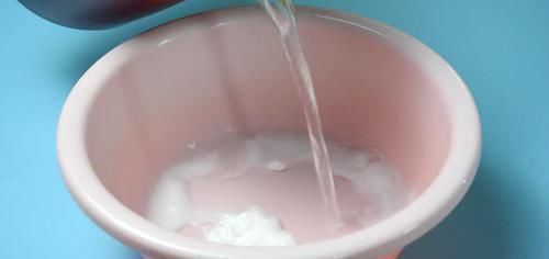 干干净净|抹布又脏又油难清洗,水里加点它泡一泡,也能变得干干净净,真实用
