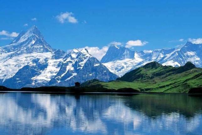 风景|新疆这个景区名气很大，四季风景不同，唯一缺点就是太远
