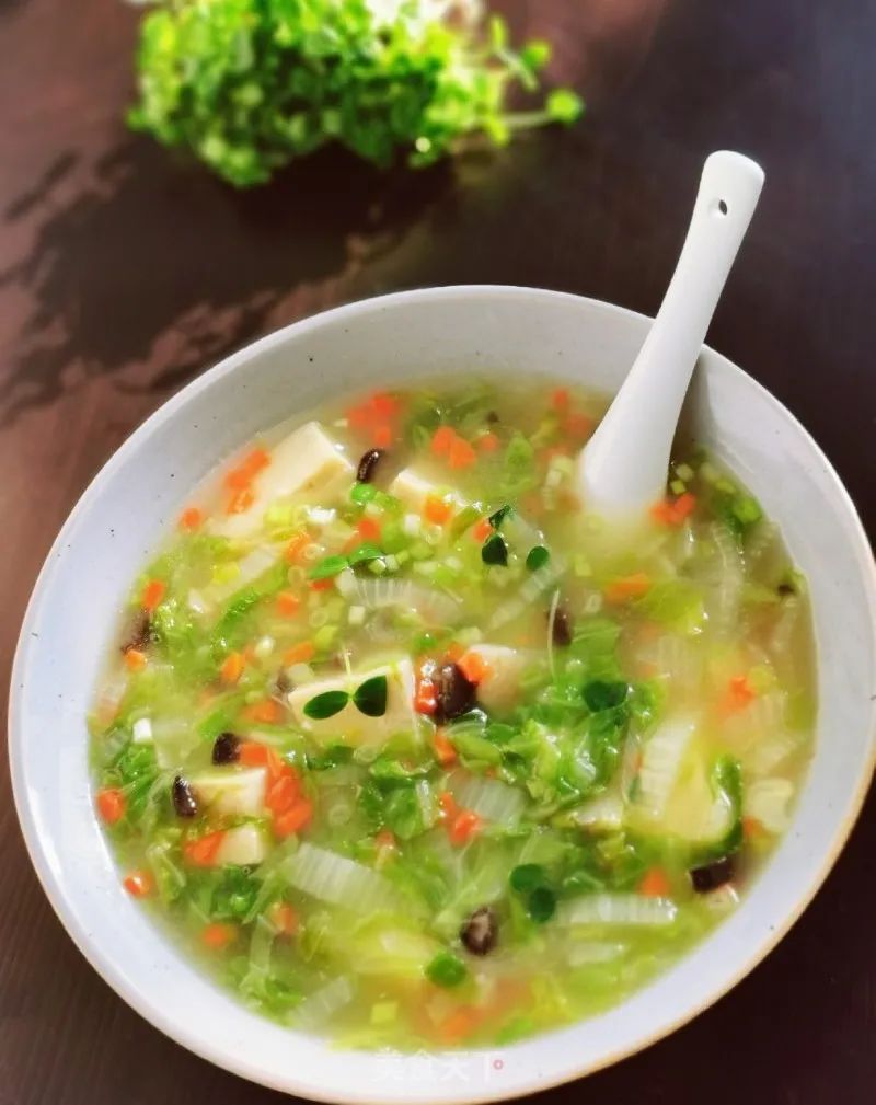 深秋1碗汤,滋补又营养,今晚就给孩子做!