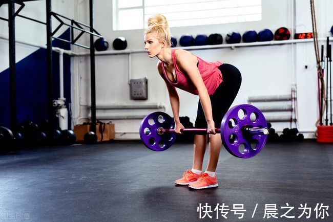 臀部|30岁健身博主,完美曲线,看不出生过孩子,练臀塑形她有一套哦