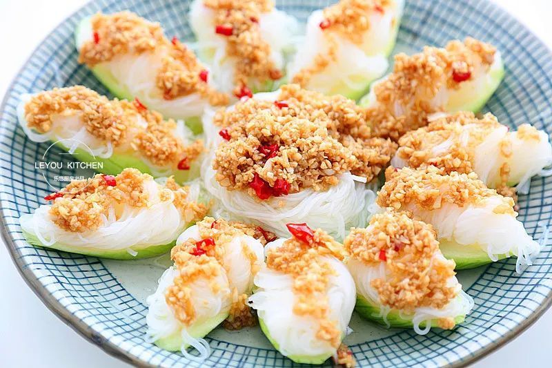 几步做一道素蒸菜，比海鲜还香，三伏天吃错不了