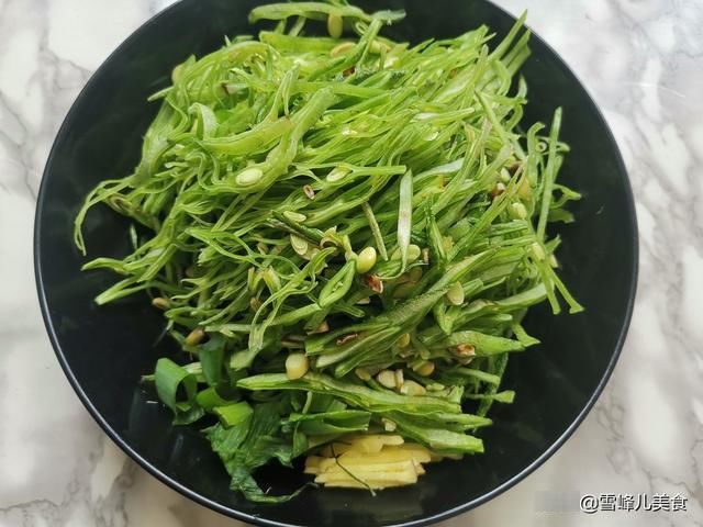 素炒扁豆|这菜越吃越香，比肉菜都下饭，简单易做清爽不油腻，夏天适合多吃