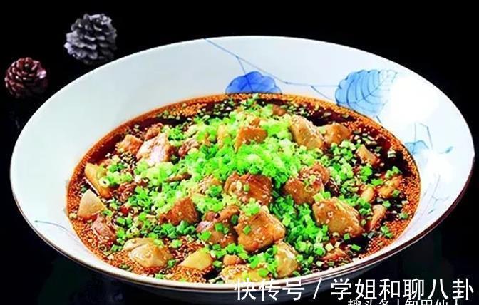 秘制芋儿鸡|美食推荐:秘制芋儿鸡、五彩鸵鸟筋、捞拌空心菜苗制作方法