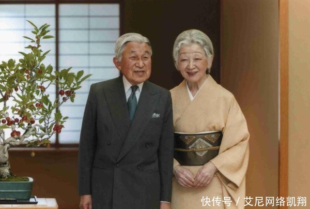 拒绝|最美平民皇后美智子,为何拒绝合葬?一入豪门深似海!