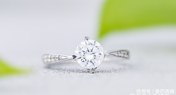 订婚|30分钻戒小不小?款式选择多吗?适合用来订婚吗?