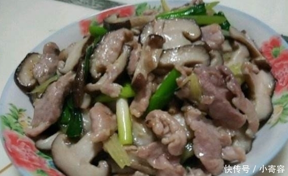 周末到乡下婆婆家蹭饭，一口气吃了三碗饭，婆婆说俺是要饭的