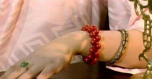 87版红楼梦!坚持不用替身的87版红楼梦,为何单独为宝钗饰演者张莉开先例?