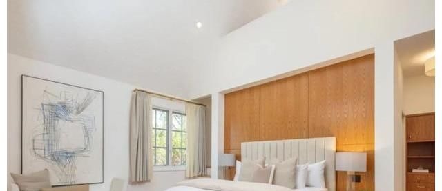 莱奥纳多|莱奥纳多575万美金的“寒舍”被挂牌,买房达人小李子最近在减负