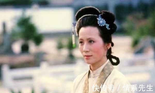 贾府#李绮李纹还记得吗？李纨的两位堂妹，看似跑龙套，其实很重要！