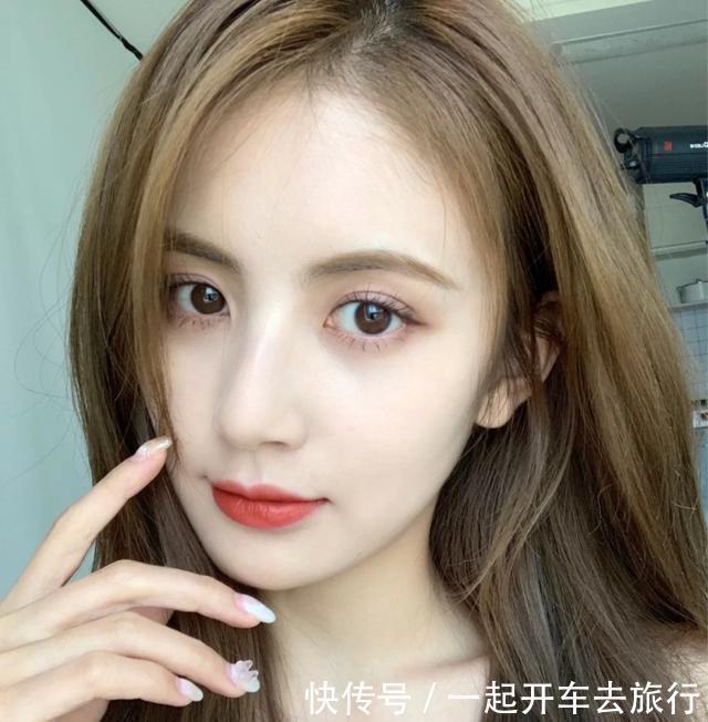 香奈儿 一生必入的10支大牌口红，YSL 21现在还会断货，香奈儿58气场超强