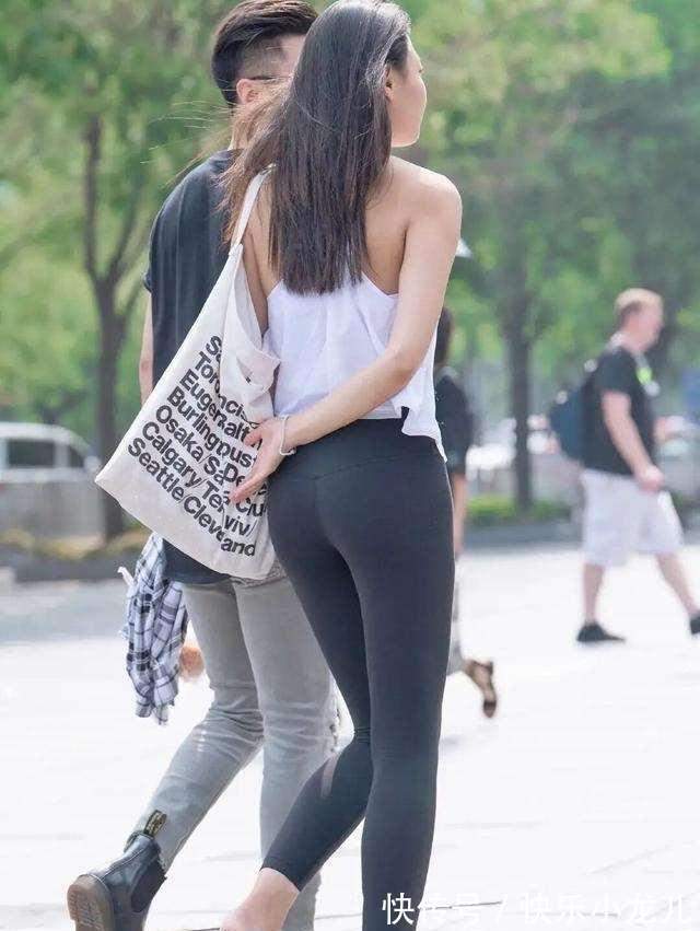 连衣裤 温柔有质感的打底裤穿搭,才能让造型显得优雅,更显质感