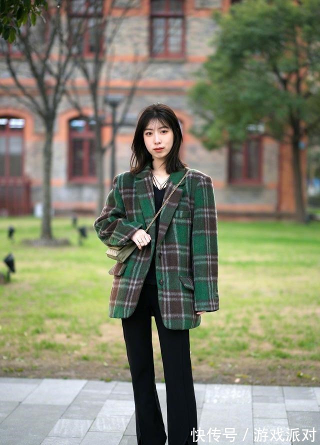 材质 内搭背心+外套=叠穿王牌cp，精致洋气有个性，撞衫也不怕！