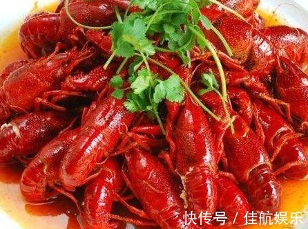 每一口孩子吃的都好幸福，消除疲劳，香辣可口，隔着屏幕都闻着香