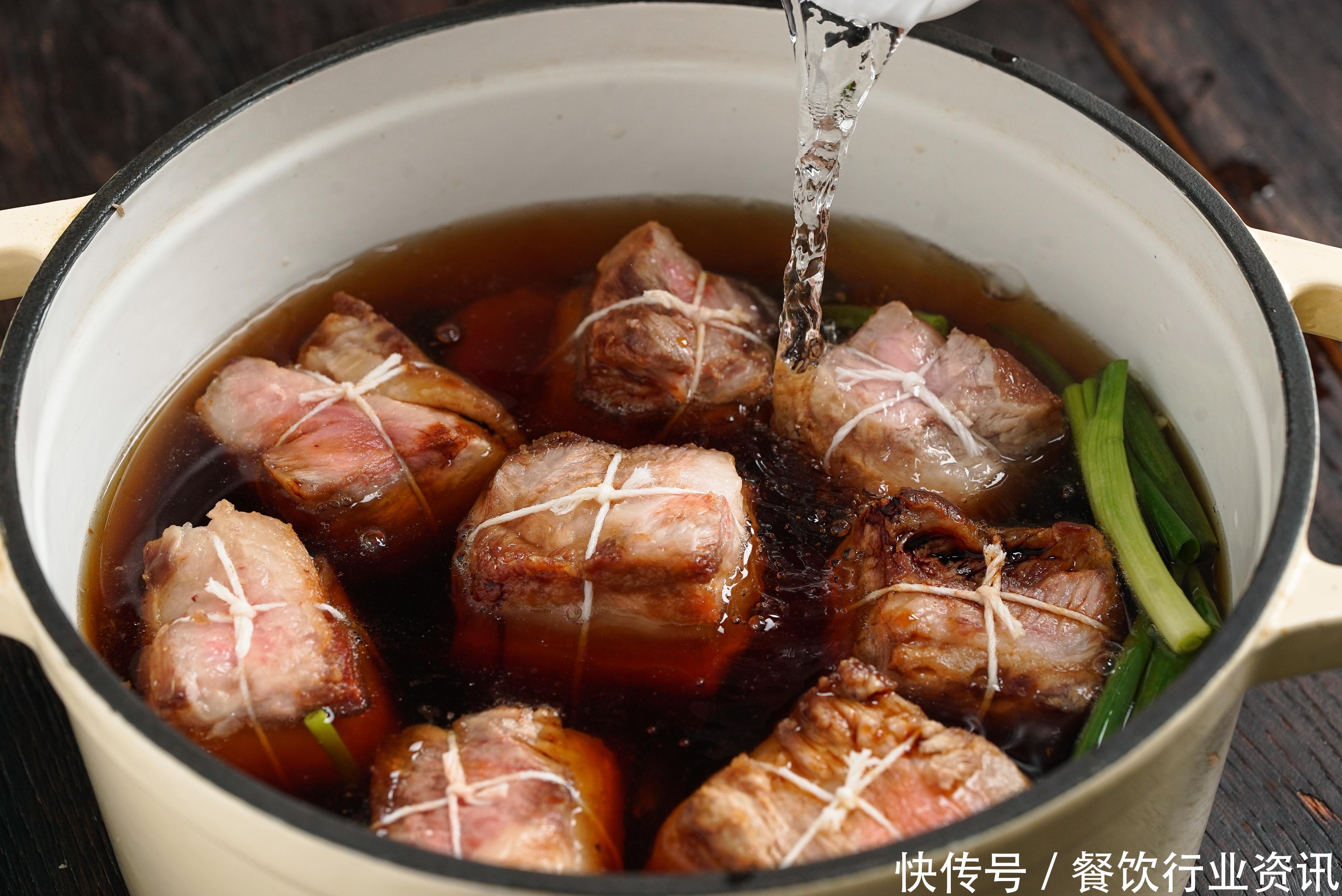  软烂|红烧肉的升级版东坡肉，绝对挑战你的味蕾！