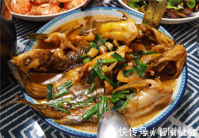 家里来客人，我主动花三小时下厨招待，上桌后婆婆觉得倍有面子！