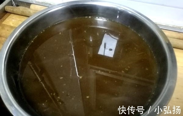 香叶|我想扔的“垃圾”被姐夫做成了下酒菜,老公下班后拎酒奔向他家