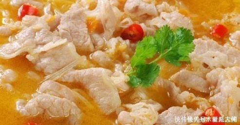 酸辣开胃,营养下饭,还没出锅就闻到了香味,隔壁小孩都馋哭了