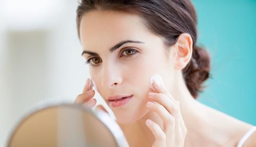 祛黑头的三种方式，不用打针不用吃药，好习惯轻松解决顽固黑头！